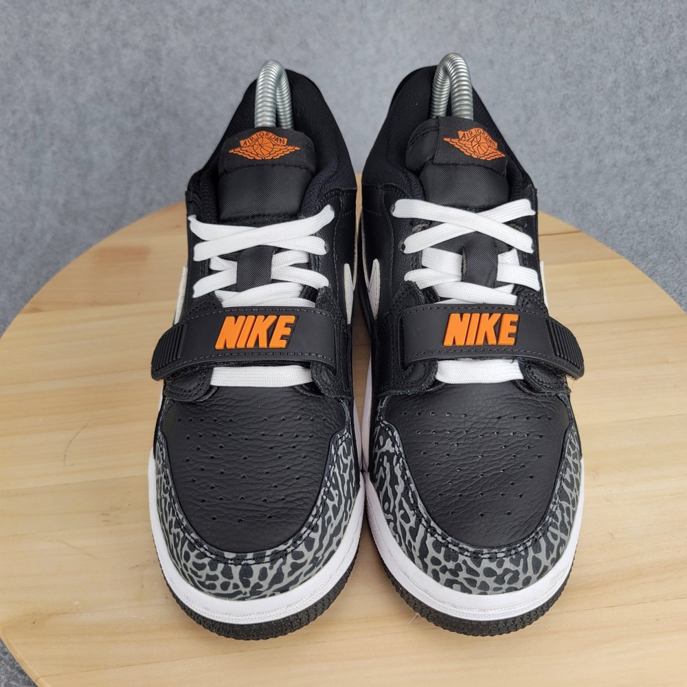 Jordan Legacy 312 Low Kids 5.5Y Black White Starfish Elephant Print CD9054-018 - Picture 3 of 10